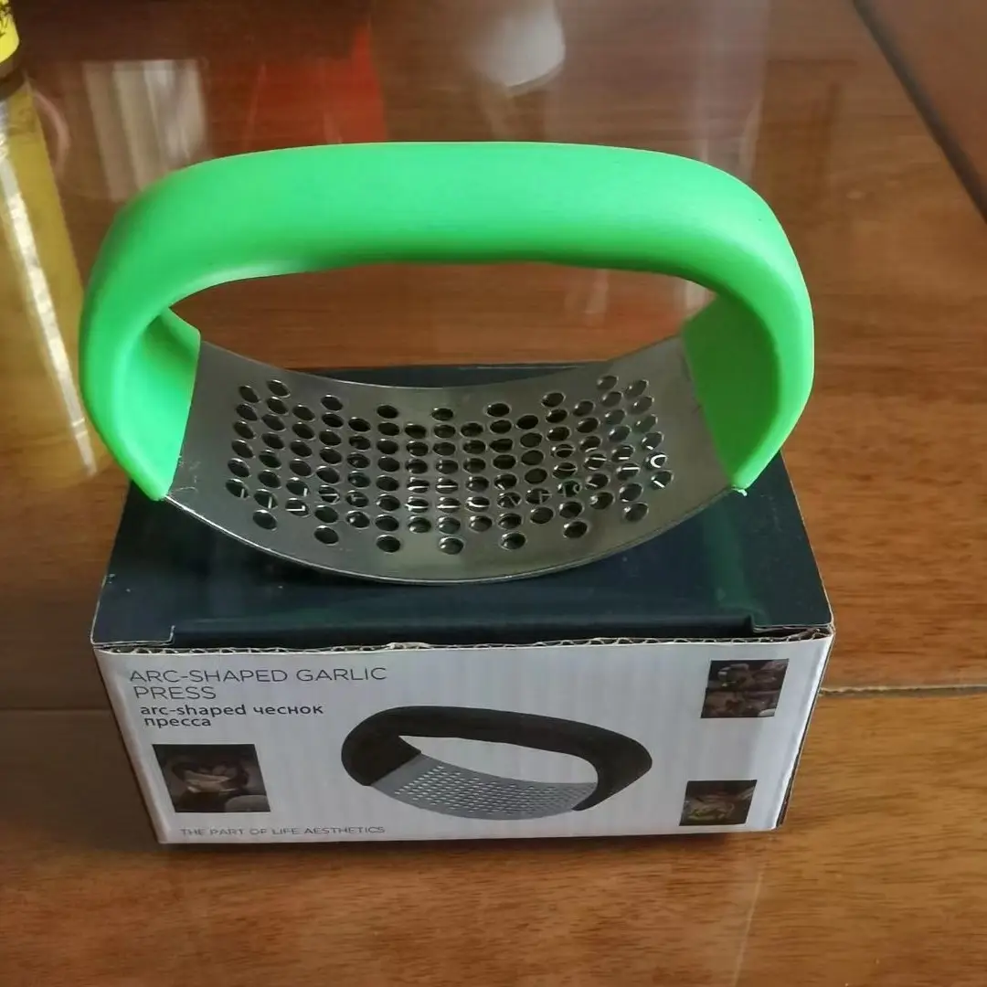 Stainless Steel Garlic Press Green Handle - Image 9