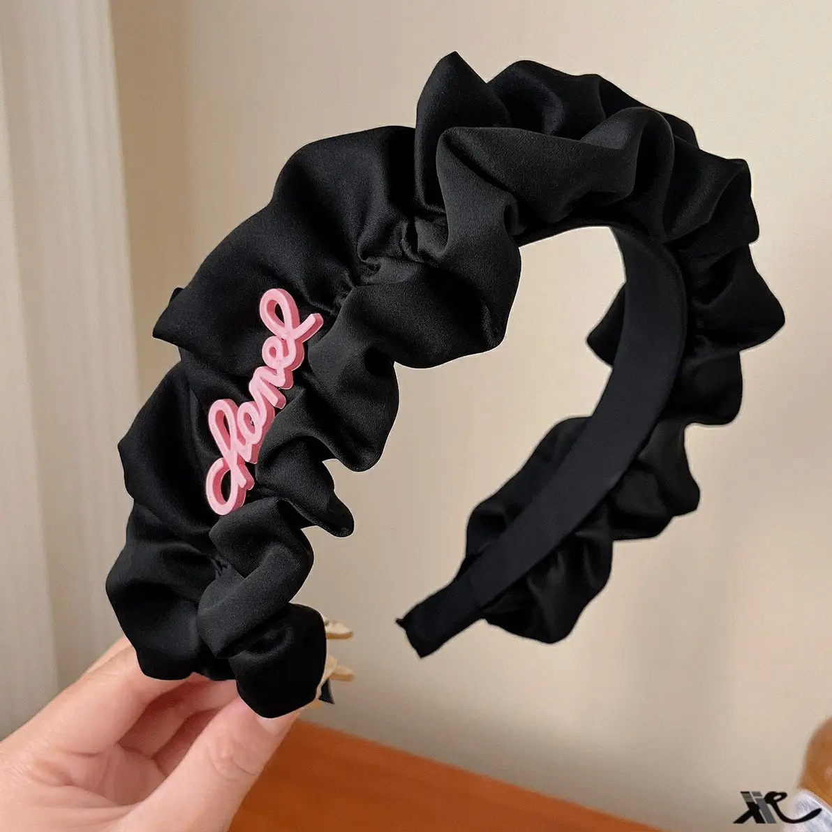 Cream High-Rise Skull Top Headband with Pink Embroidery - Image 3
