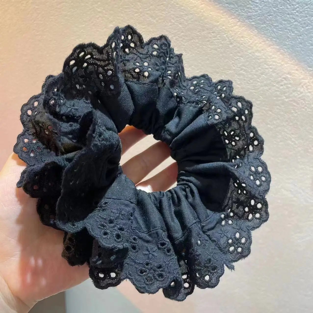 Two-layer black lace (18cm)