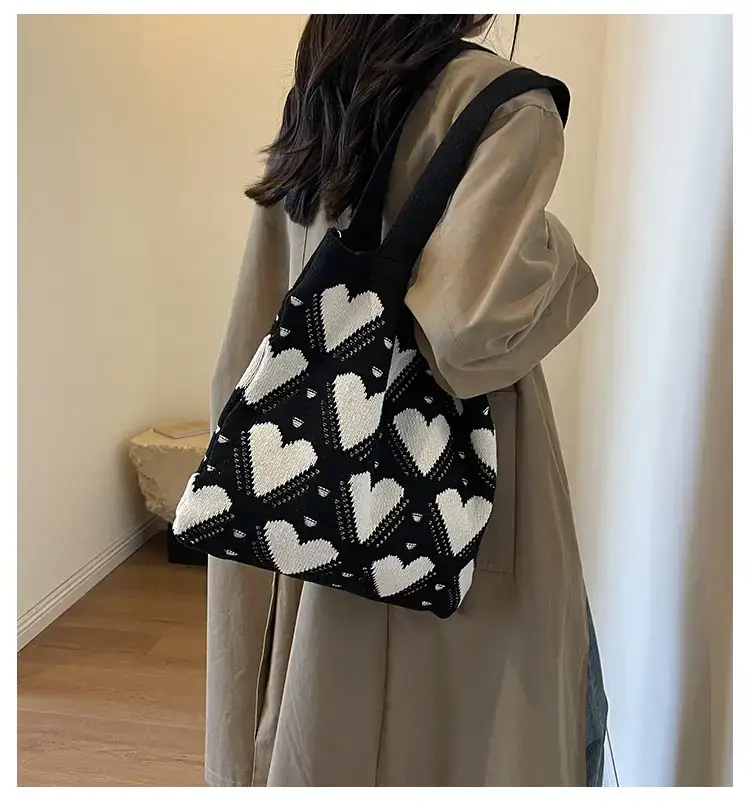 Women's Pink Heart Wool Knitted Shoulder Tote Bag — feature 1
