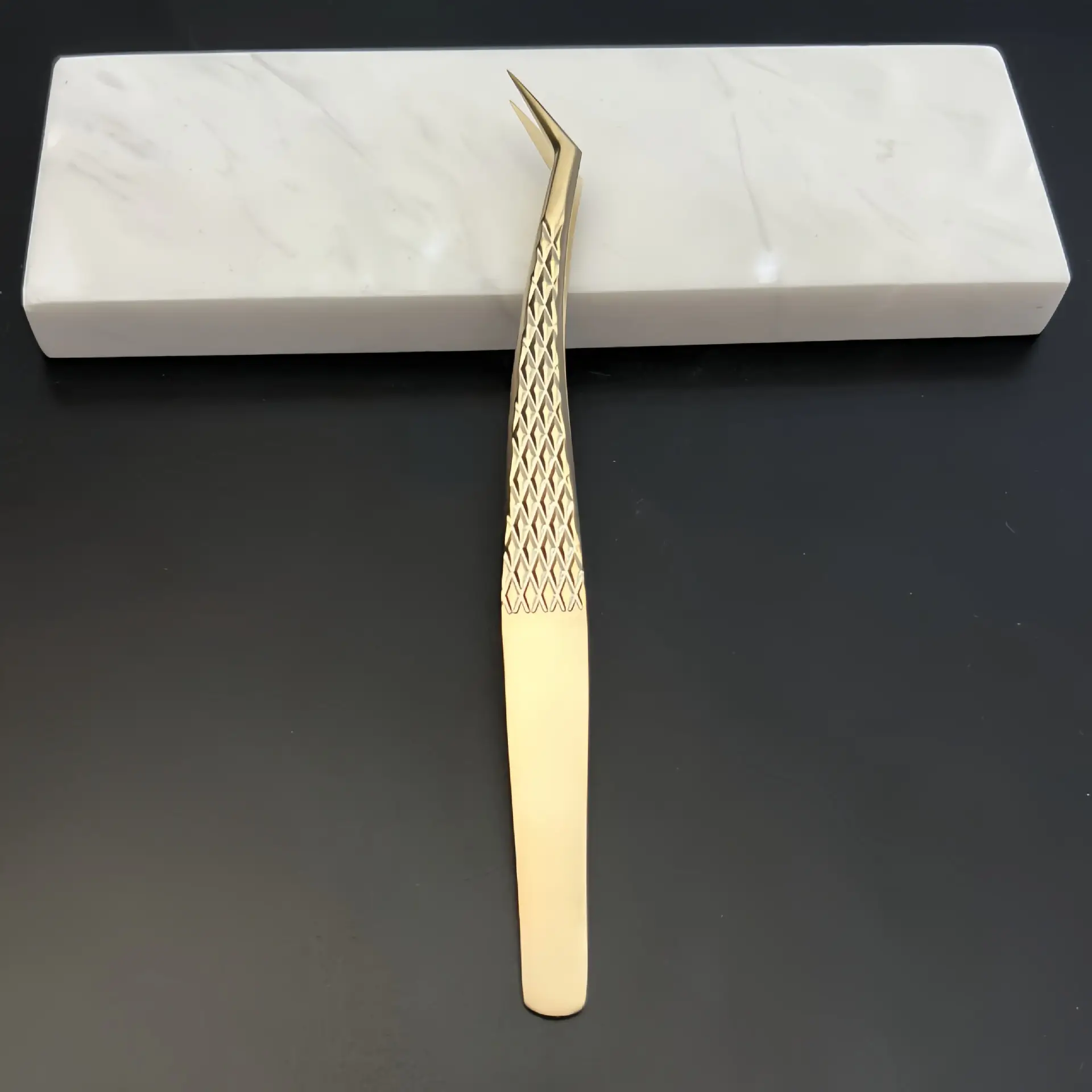 Gold Plated Eyelash Tweezers for Grafting False Eyelashes - Image 15