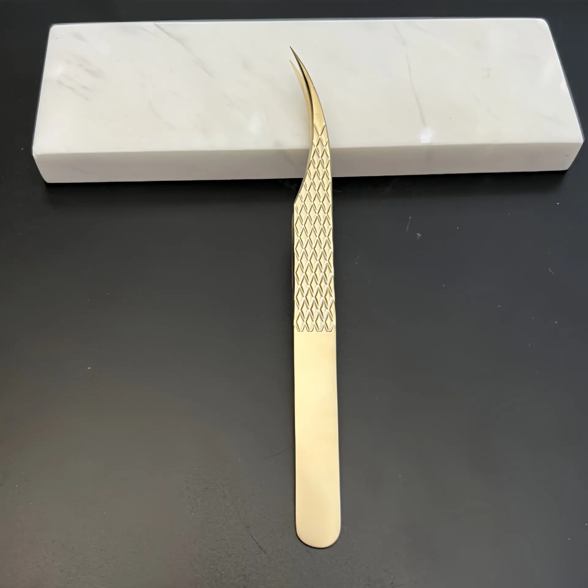 Gold Plated Eyelash Tweezers for Grafting False Eyelashes - Image 17