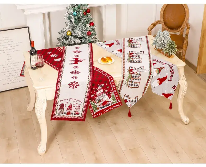 Red Christmas Tablecloth with Tassel Design — feature 16