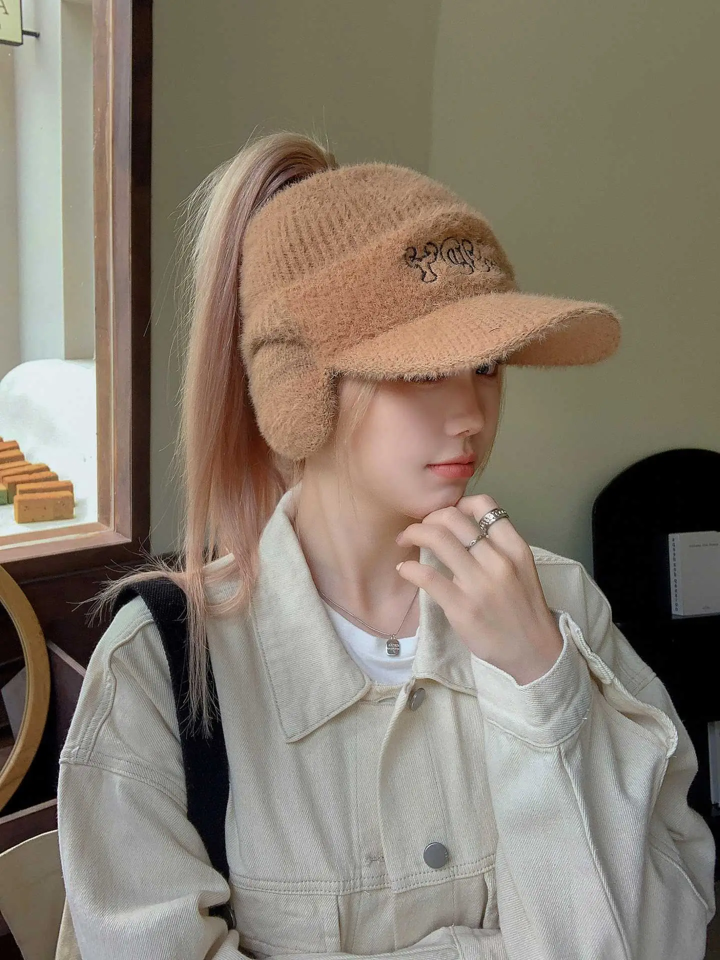 Women Warm Letter Hat Autumn Winter Casual Duck Cap — feature 6