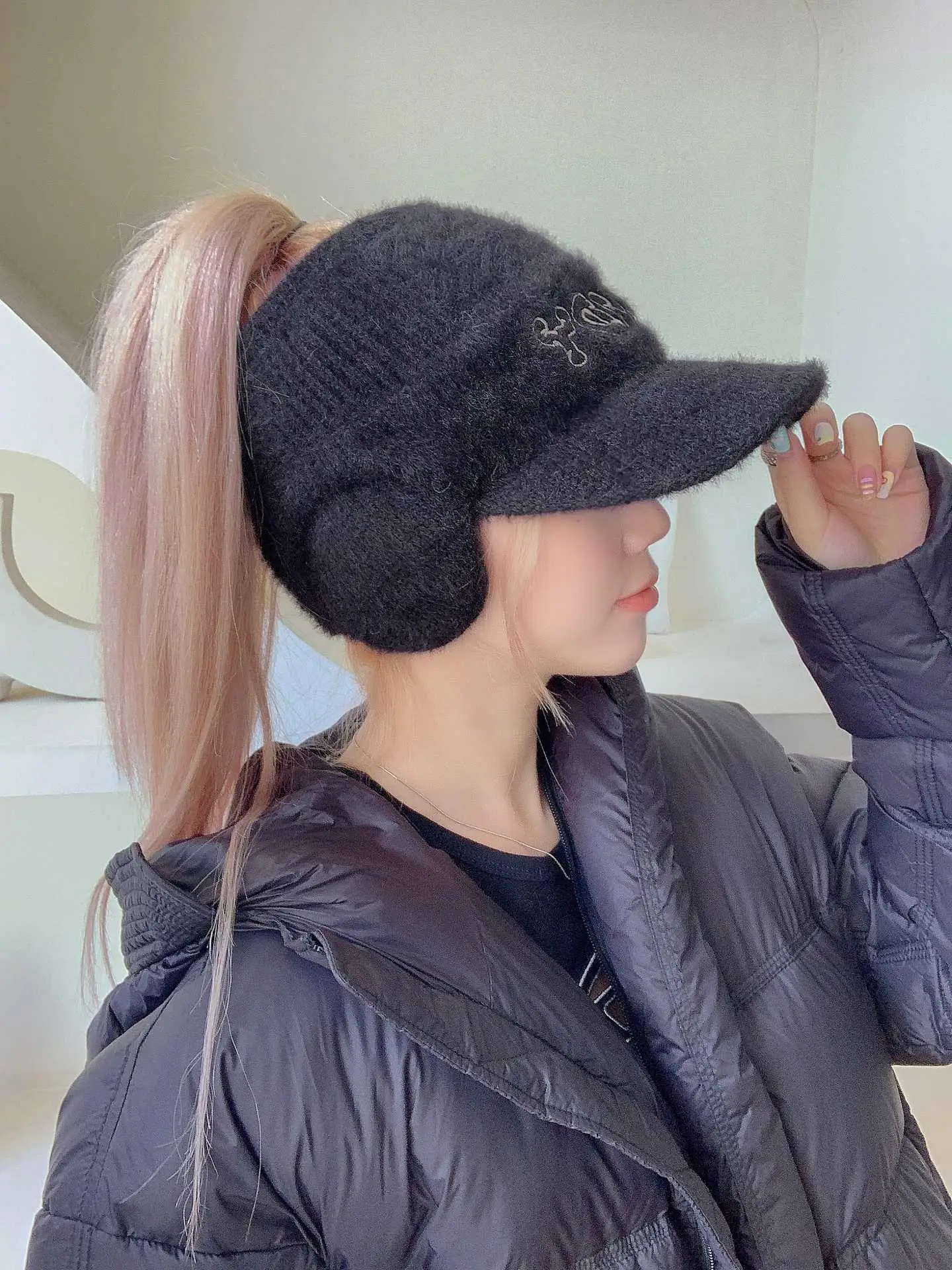 Women Warm Letter Hat Autumn Winter Casual Duck Cap — feature 9