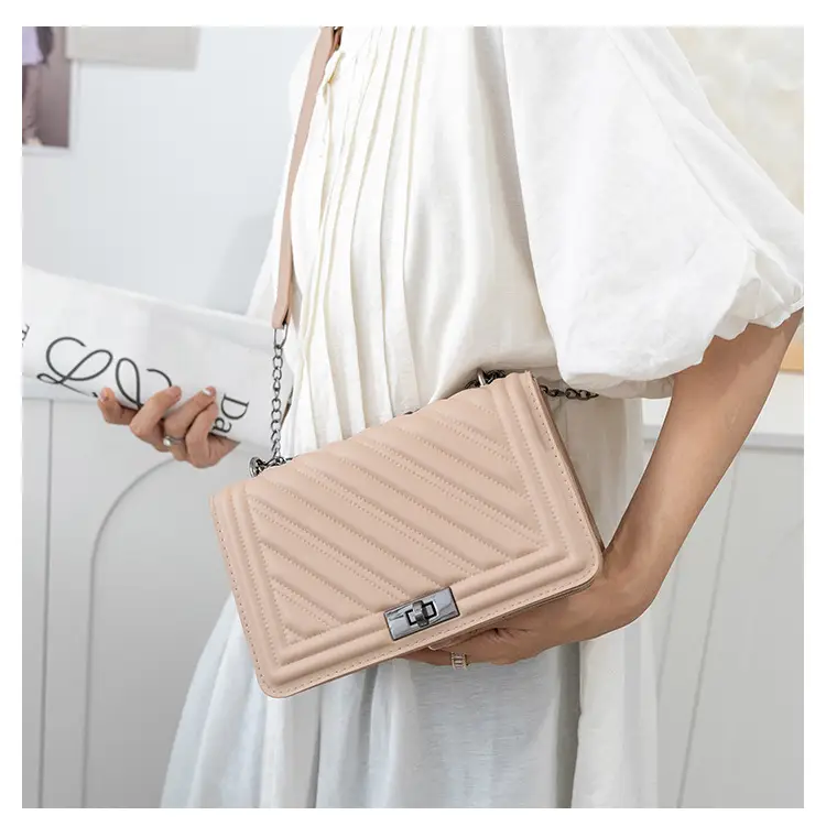 Black Quilted Shoulder Bag for Women 2023 — feature 13