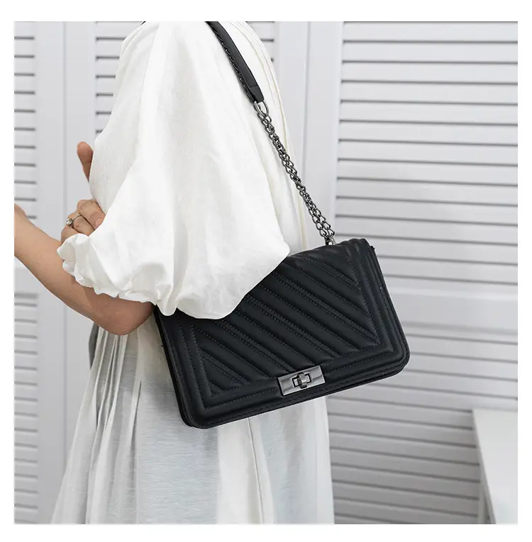 Black Quilted Shoulder Bag for Women 2023 — feature 15