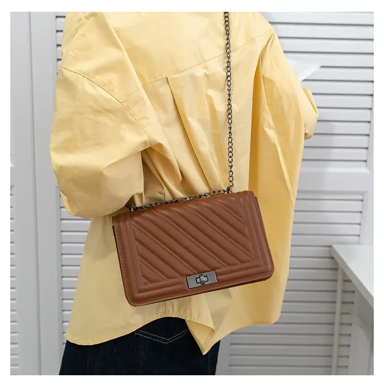 Black Quilted Shoulder Bag for Women 2023 — feature 9