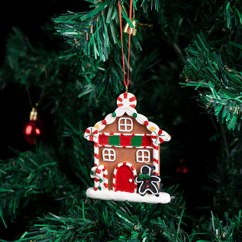 Reindeer Christmas Tree Pendant with Snowflake Design — feature 16