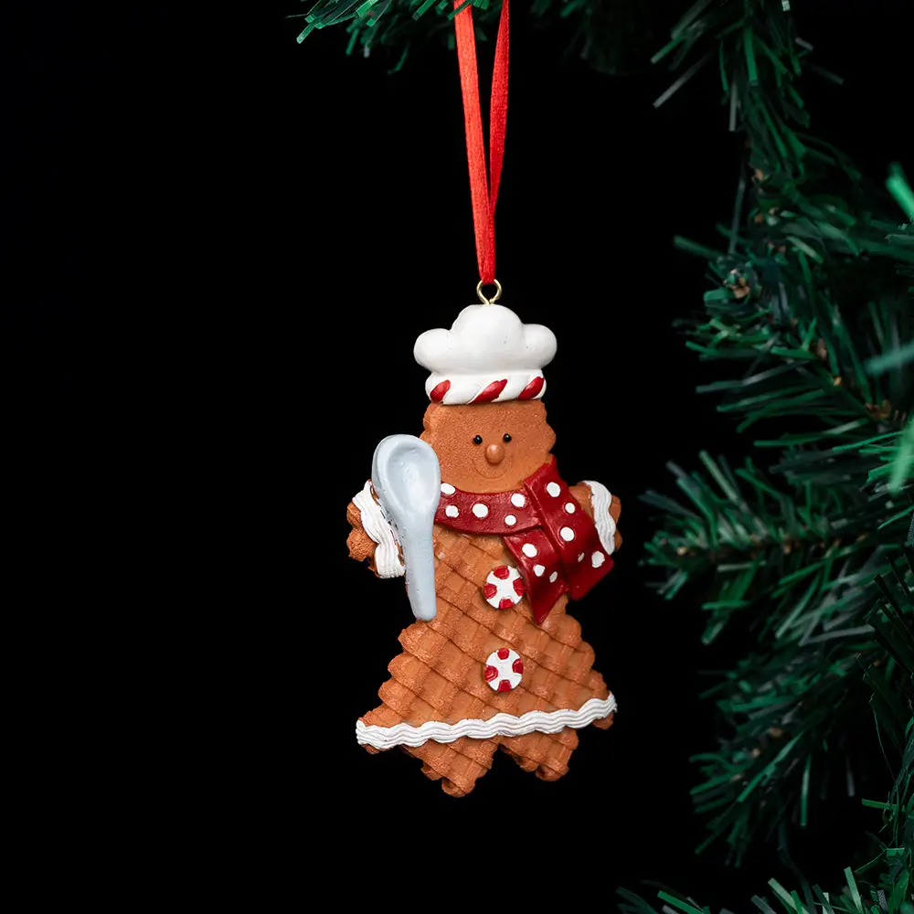 Reindeer Christmas Tree Pendant with Snowflake Design — feature 17