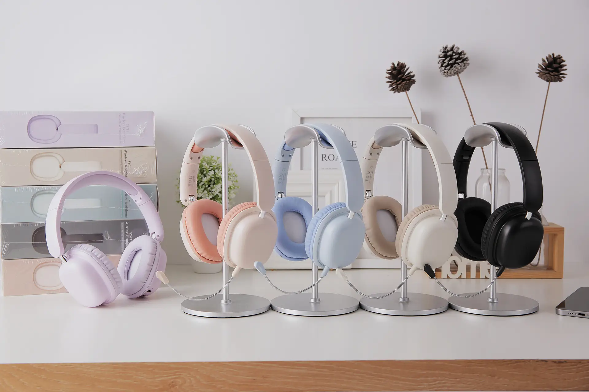 Wireless Bluetooth Game Headset White Long Lasting Battery — feature 3
