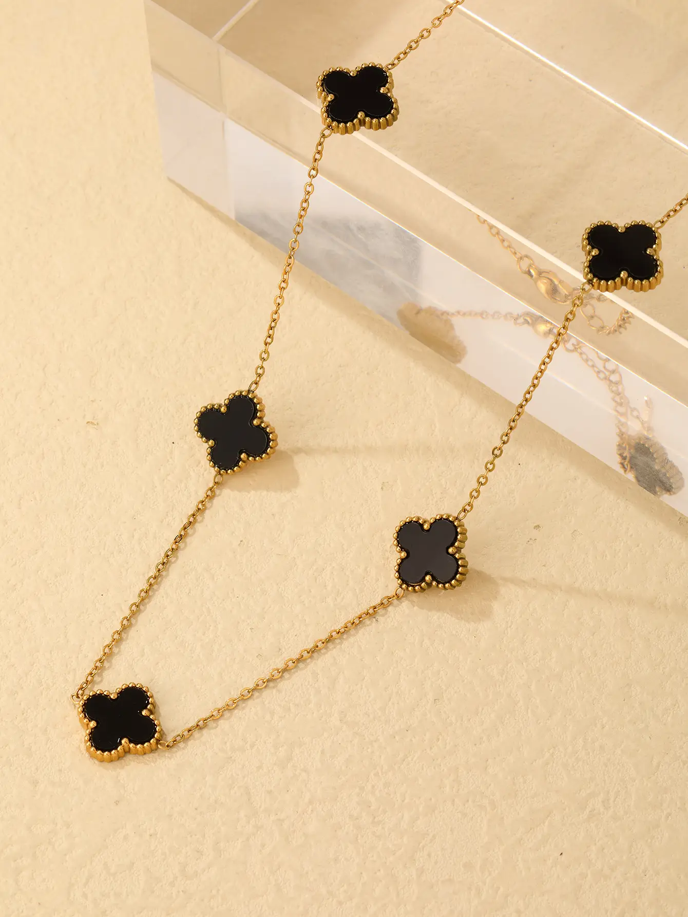 Women's Clover Necklace Crossbody Jewelry Set — feature 5