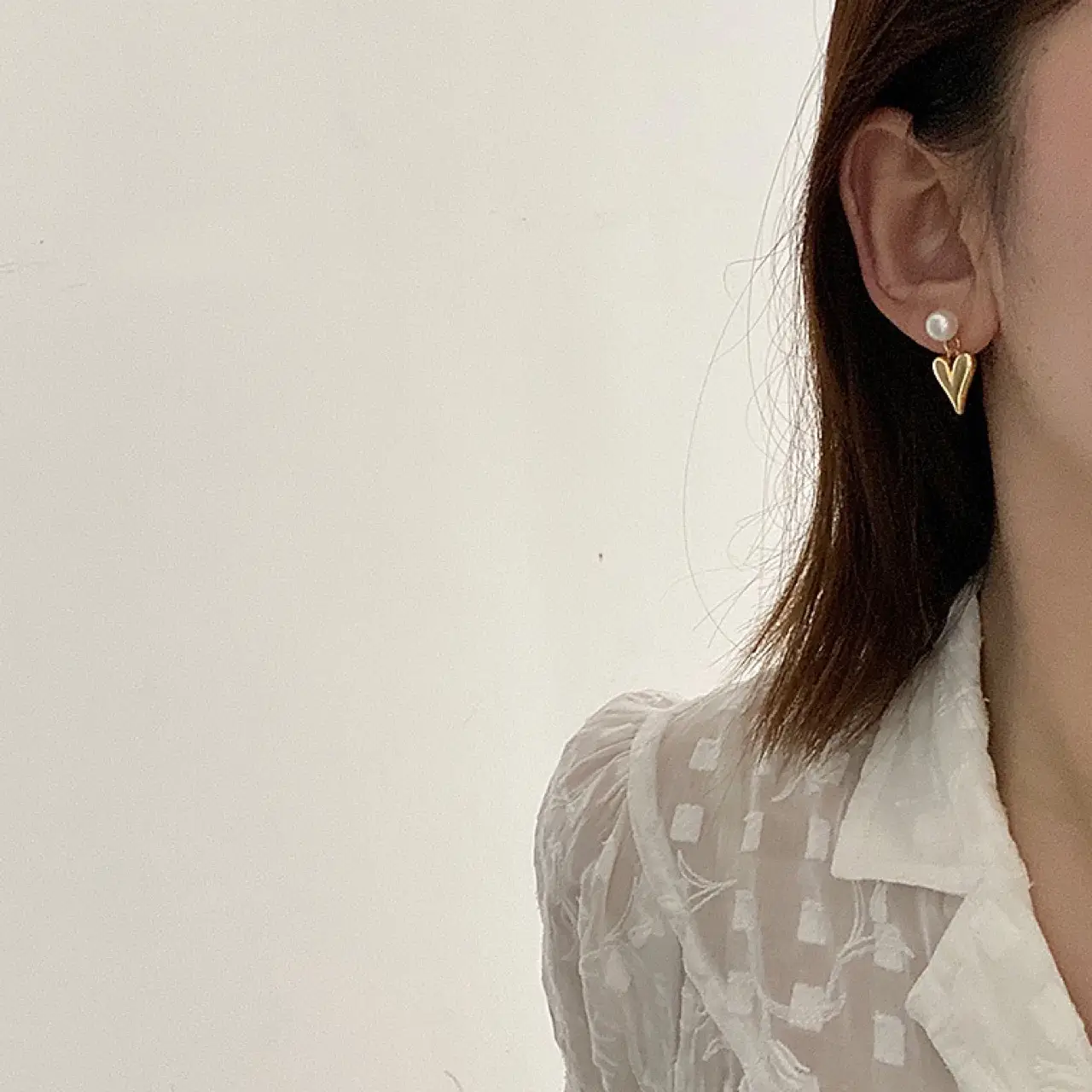 Gilded Love Earrings French Vintage Pearl Ear Studs - Image 5
