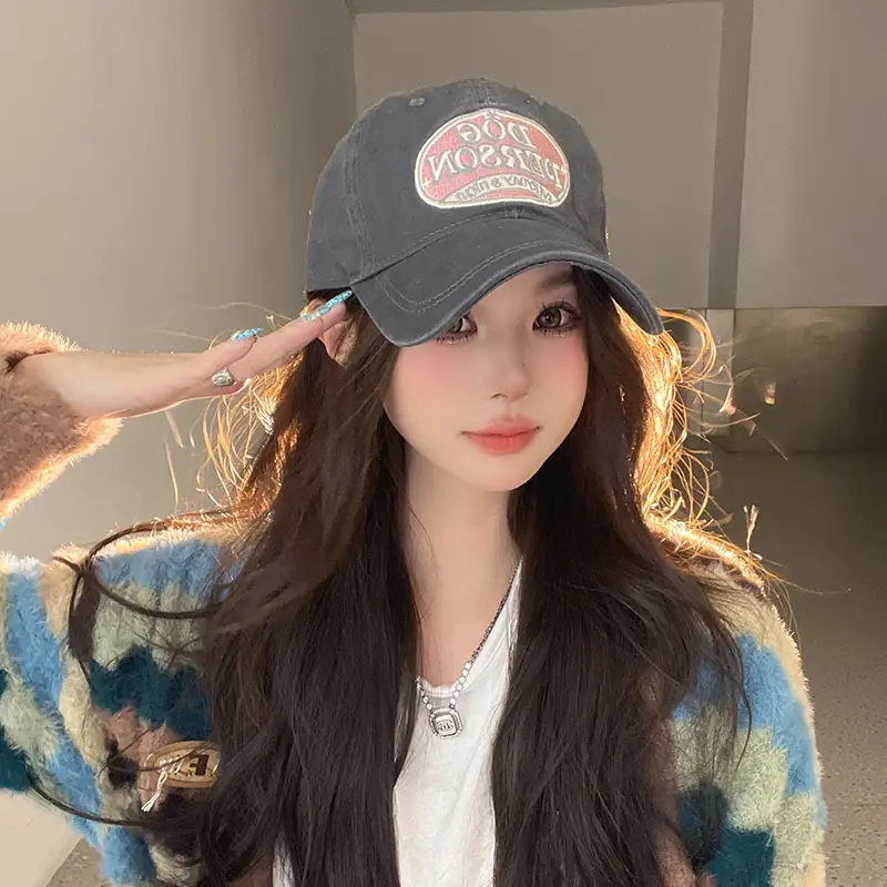 Women's Korean-style Embroidered Beige Cap - Image 21