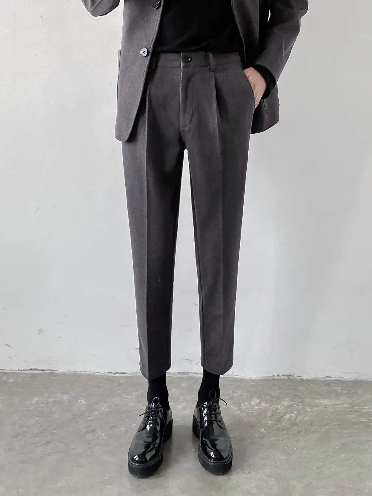 Men's Woolen Slim Fit Cropped Pants Grey - Image 2