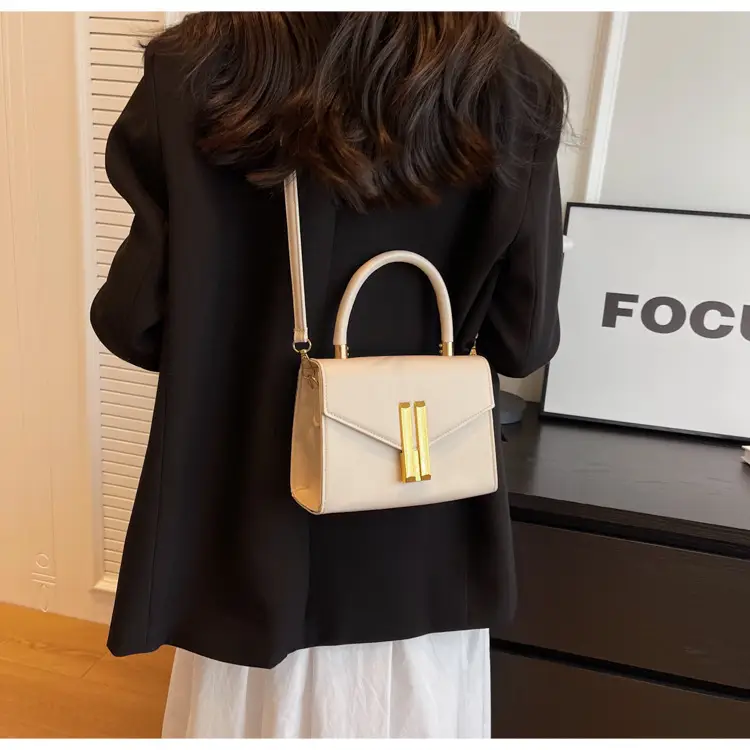 Pink Leather Shoulder Bag with Gold Clasp — feature 14