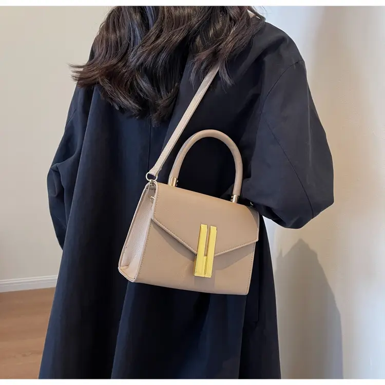Pink Leather Shoulder Bag with Gold Clasp — feature 22