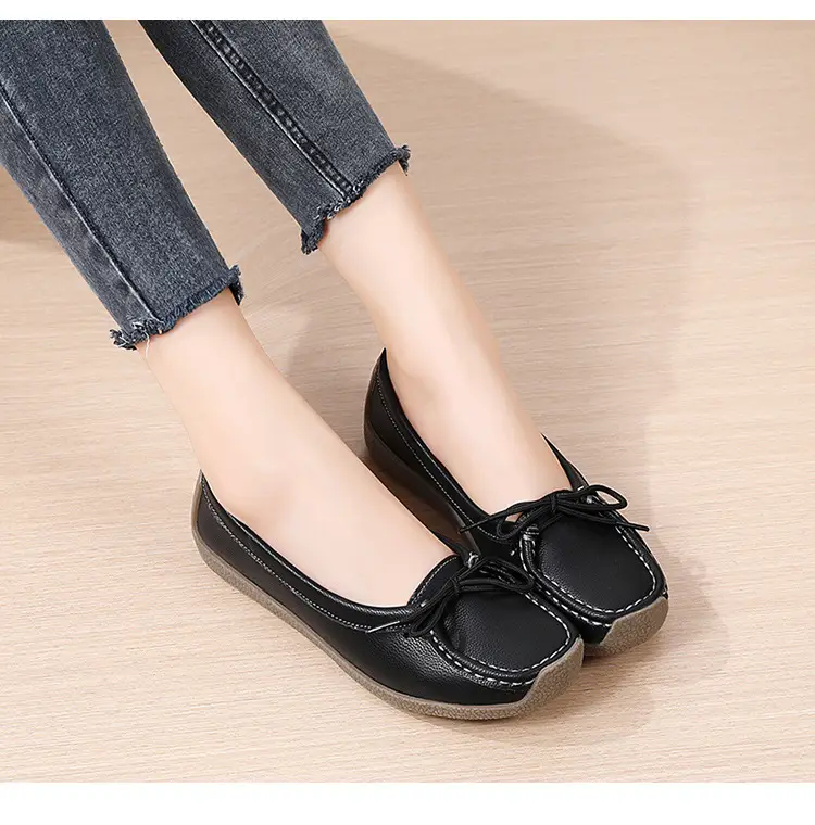 Spring and Autumn Shallow Leather Loafers, Korean Style Large Size Women's Casual Flat Shoes, Slip-On Non-Slip Mom Shoes — feature 26
