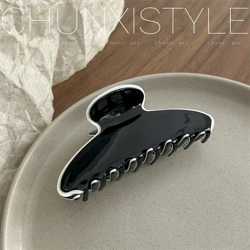 Elegant Acrylic Hair Clips Medium Large Set - Image 7