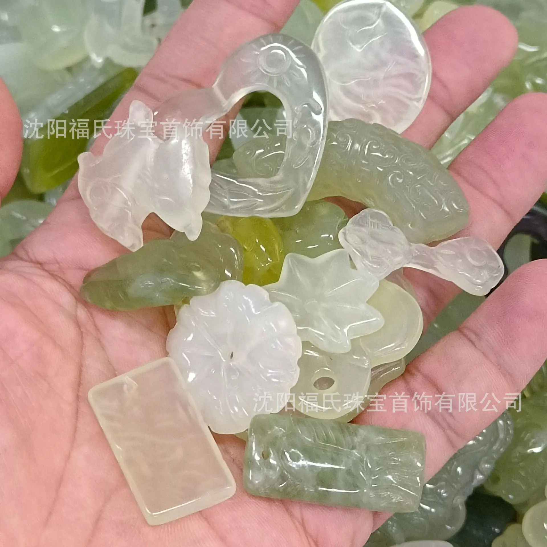 Natural Jade Pendants Ice Through Mixed Batch Low Price - Image 3