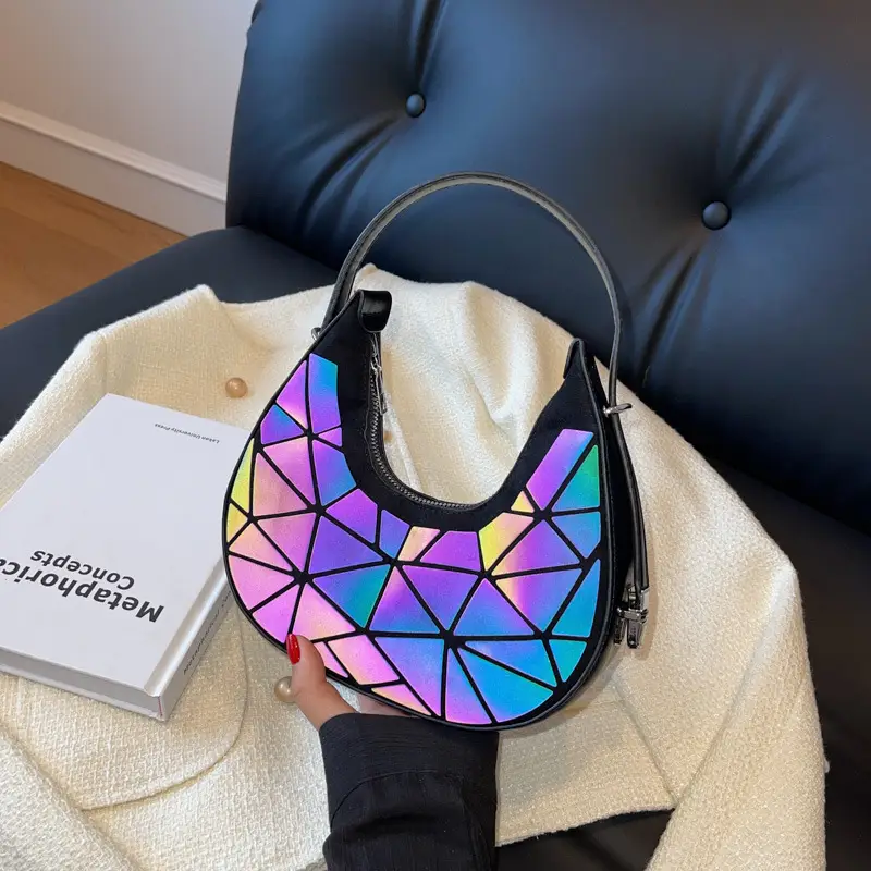 2023 New Women's Black Textured Shoulder Bag - Image 6
