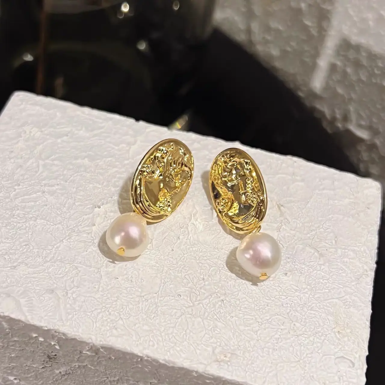 Vintage Baroque Pearl Earrings Gold Plated - Image 5
