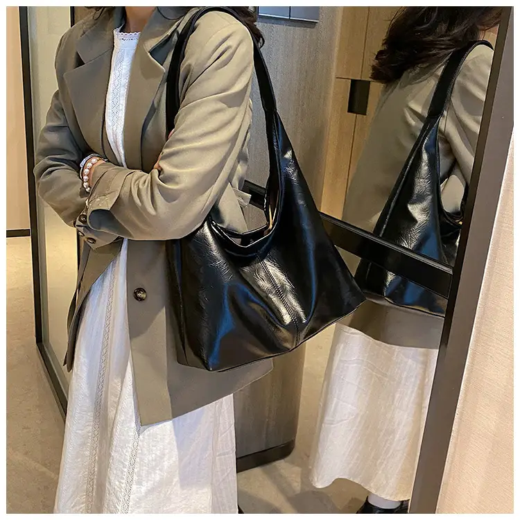 Black Leather Shoulder Bag for Women 2023 — feature 20