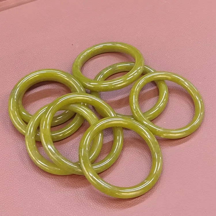 Natural Jade Female Bracelet Ice Xiuyan Wholesale — feature 8