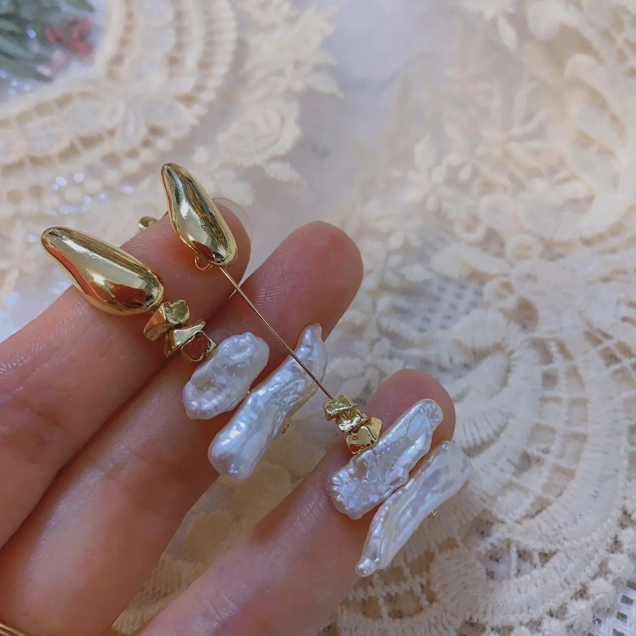 Natural Baroque Pearl Earrings Asymmetric Women - Image 5