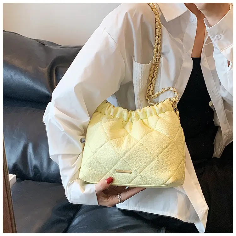 Women Rhombus Chain Shoulder Bag Cream 2023 β feature 9