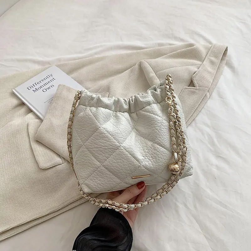 Women Rhombus Chain Shoulder Bag Cream 2023 - Image 3