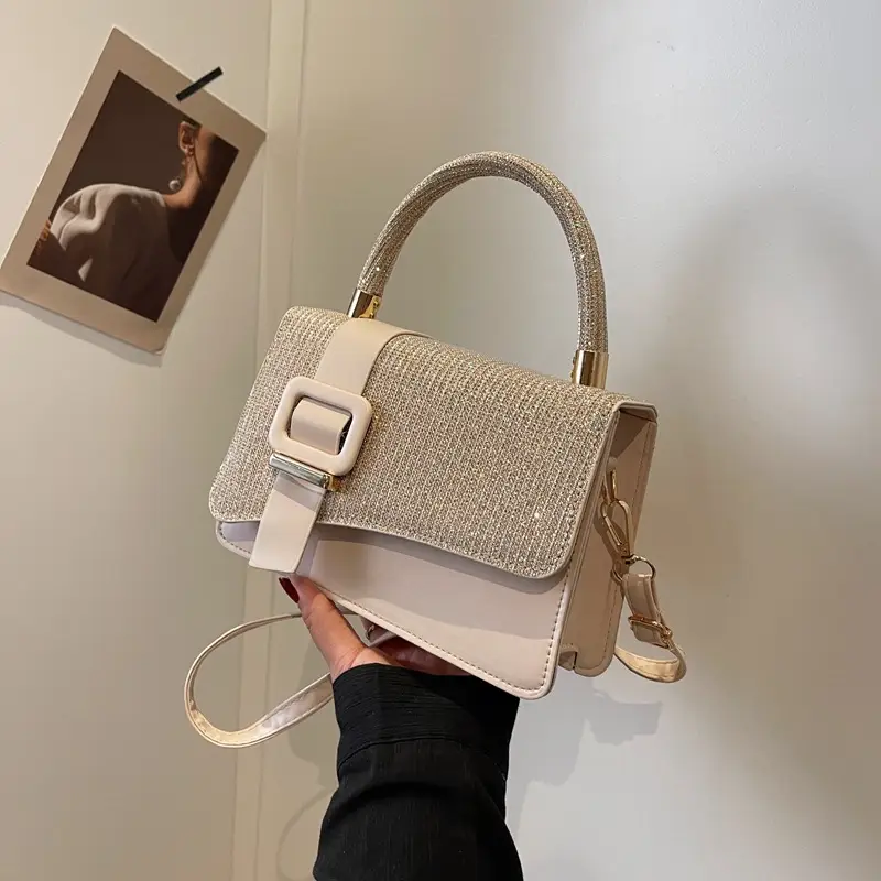 Commuter fashionable textured handbag 2023 early autumn new western style versatile Korean style shoulder messenger bag small square bag fashion