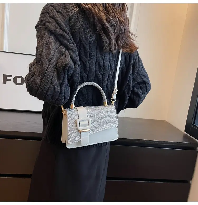 Commuter fashionable textured handbag 2023 early autumn new western style versatile Korean style shoulder messenger bag small square bag fashion — feature 19