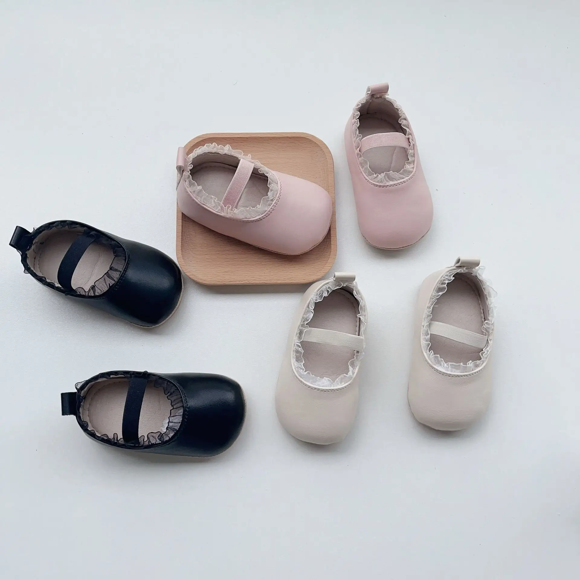 Pink Lace Baby Shoes for Girls Non-Slip — feature 3