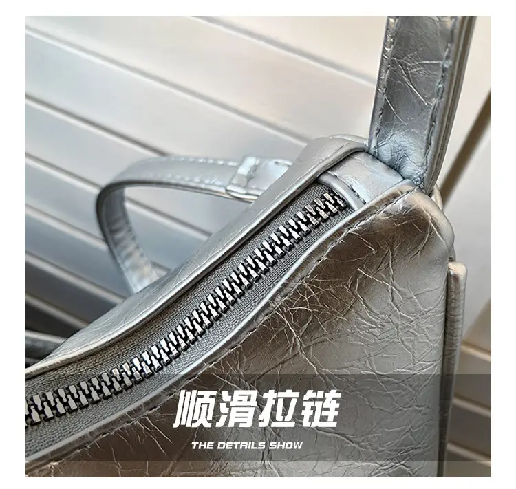 Black Leather Shoulder Bag for Women 2023 — feature 4