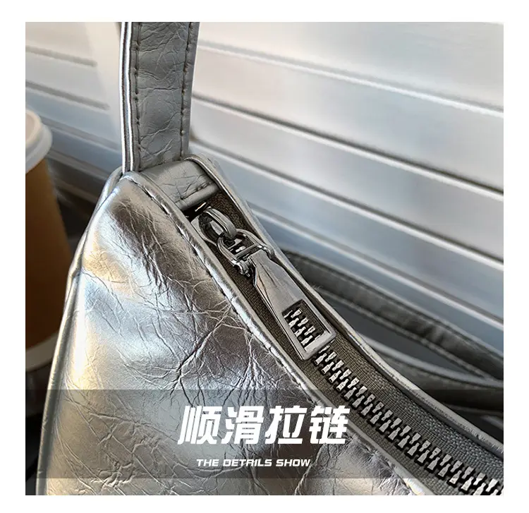 Black Leather Shoulder Bag for Women 2023 — feature 6
