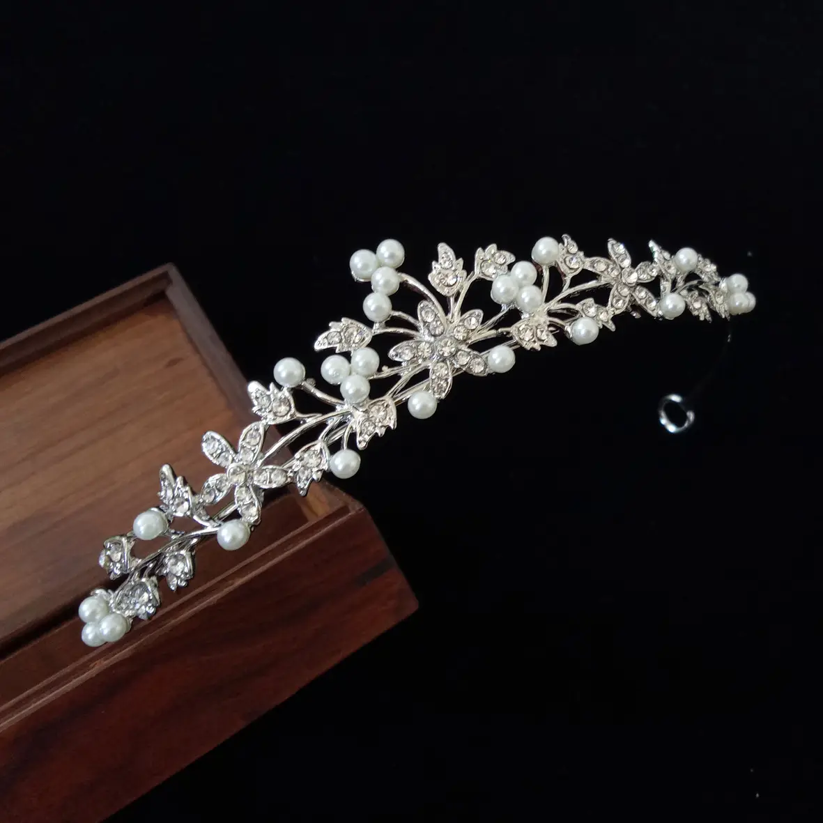 Thick silver pearl A003