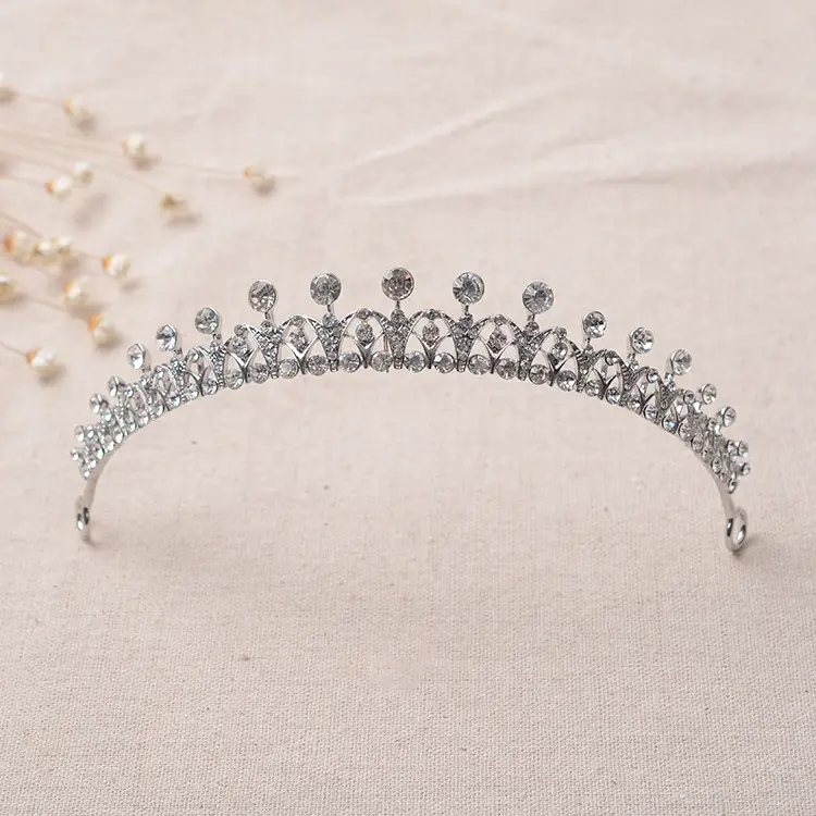 Bridal Diamond Crown Tiara with Rhinestones - Image 4