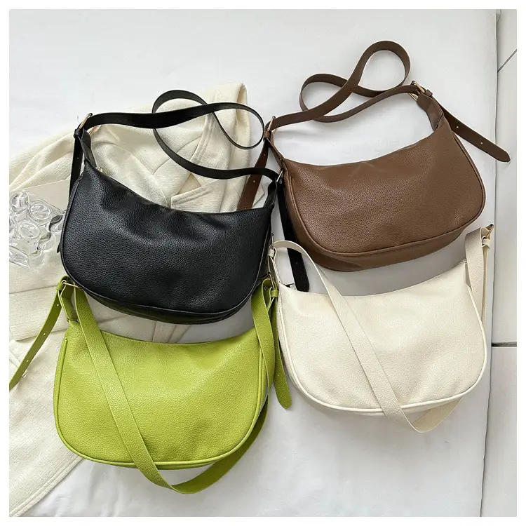 Vintage Black Crossbody Bag with Wide Strap — feature 19