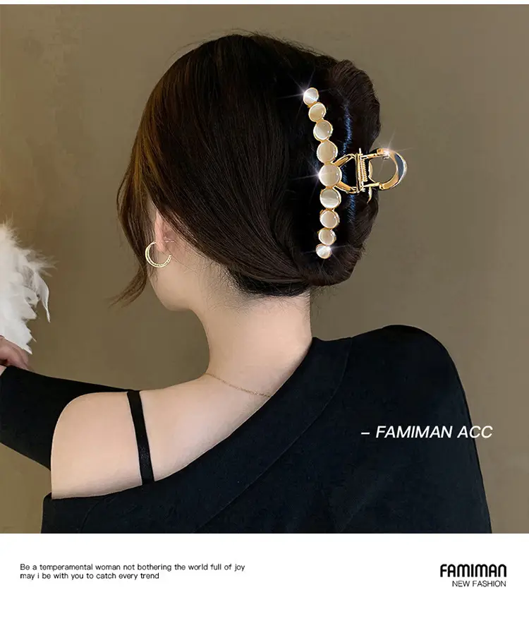 Gold Pearl Hair Clip for Women Large Size — feature 7