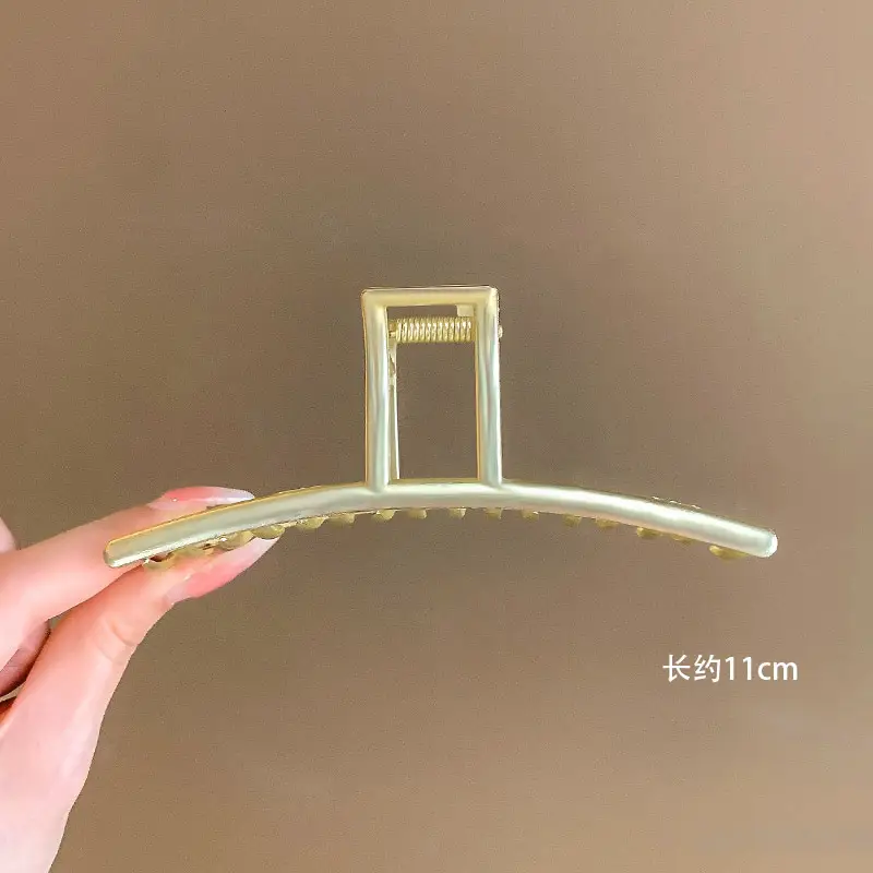 Gold Pearl Hair Clip for Women Large Size - Image 12