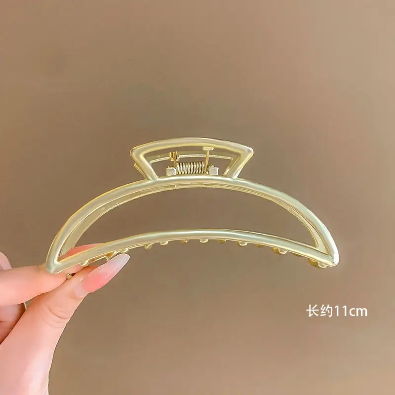 Gold Pearl Hair Clip for Women Large Size - Image 13