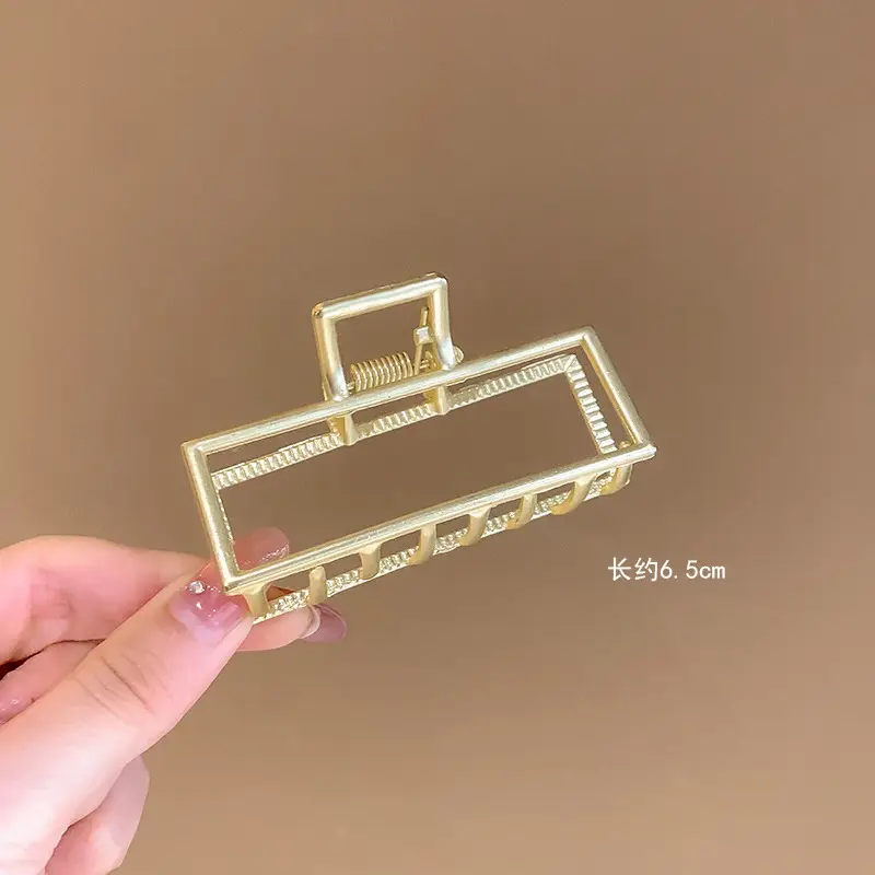 Gold Pearl Hair Clip for Women Large Size - Image 18