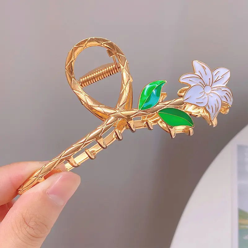 Gold Pearl Hair Clip for Women Large Size - Image 25