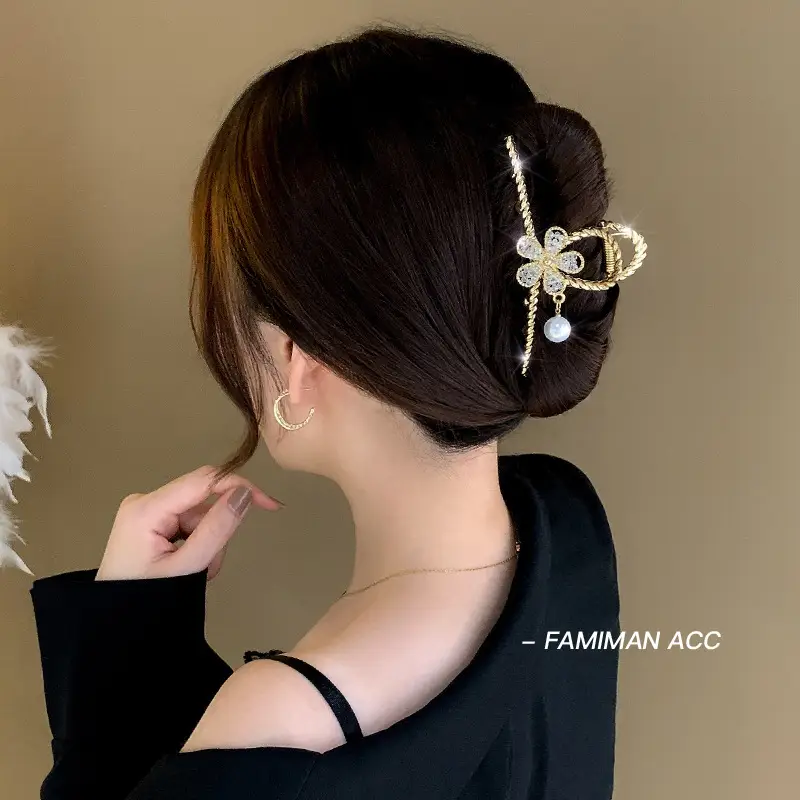 Gold Pearl Hair Clip for Women Large Size - Image 8