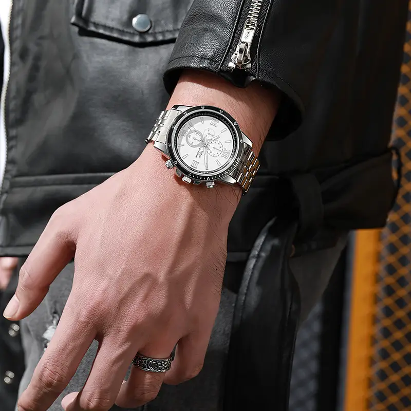 Men's Black Quartz Watch with Silicone Band & Large Dial — feature 4