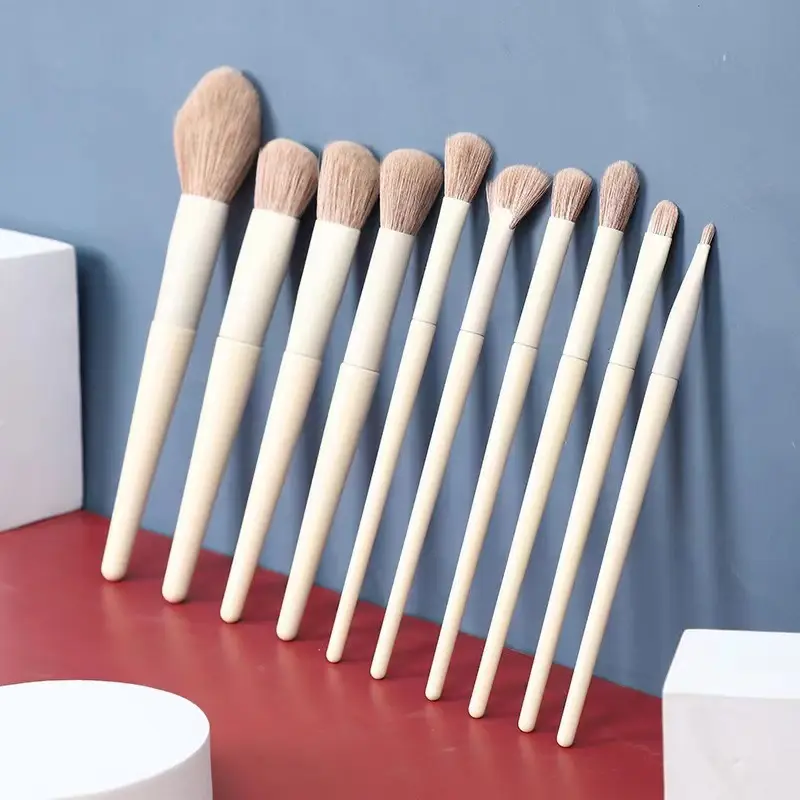 10-Piece Soft Bristle Makeup Brush Set — feature 5