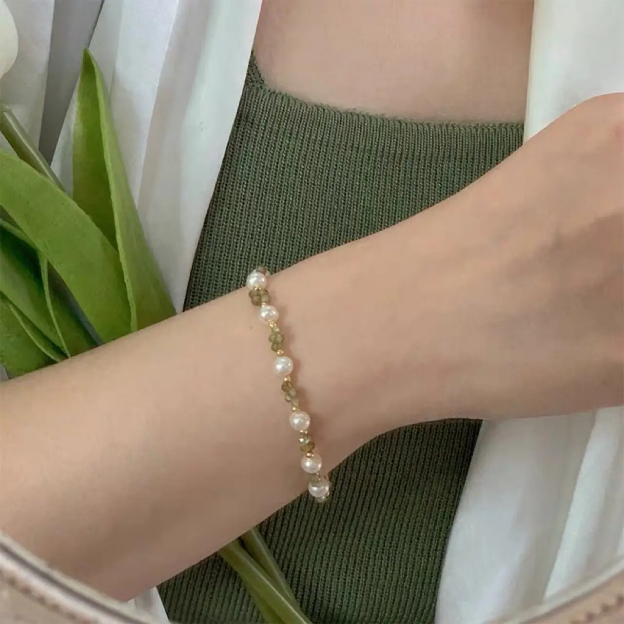 Green Zircon Pearl Bracelet with Clasp - Image 2