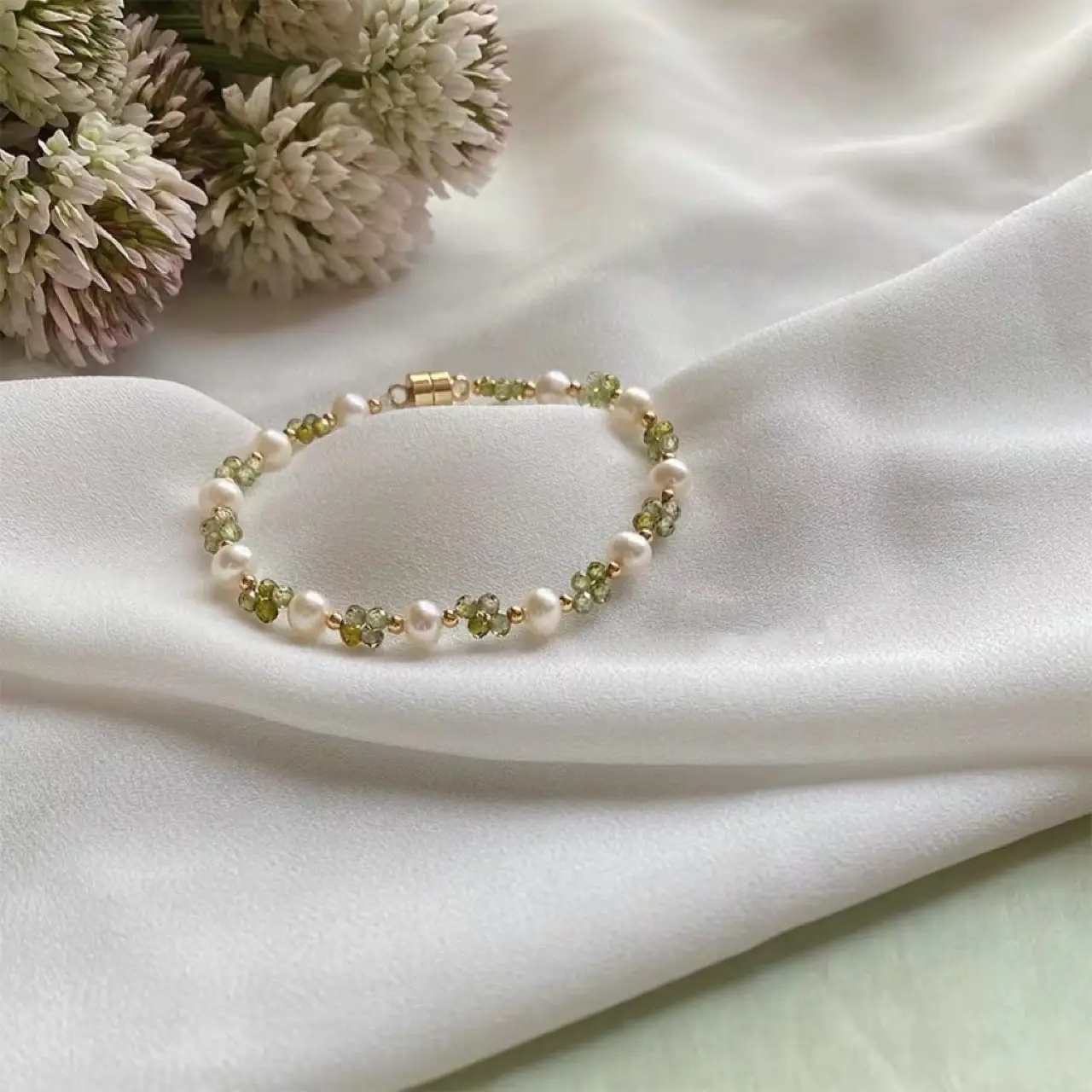 Green Zircon Pearl Bracelet with Clasp - Image 3
