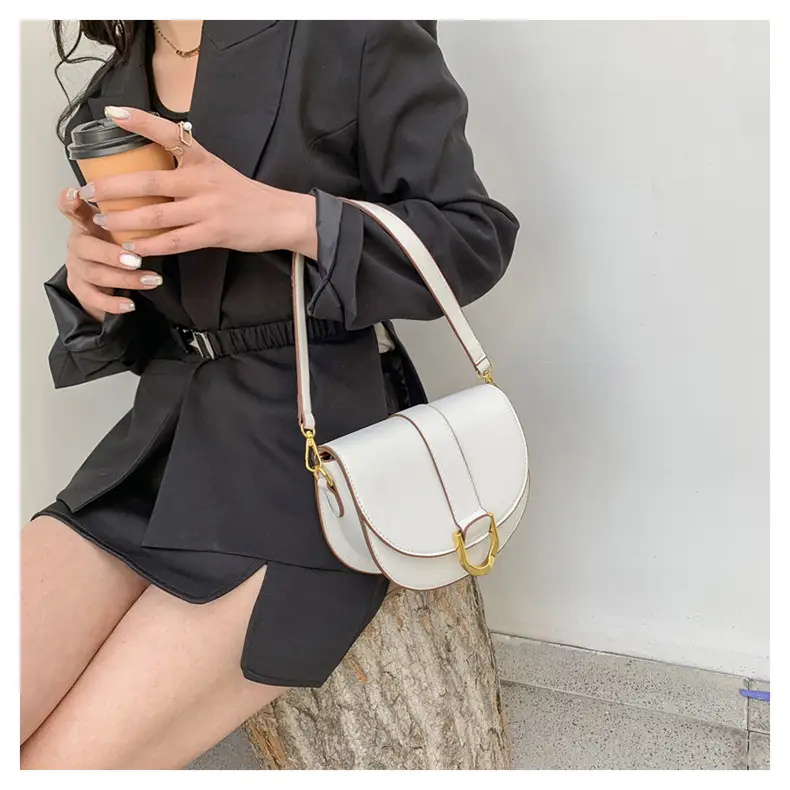 Women's Black Shoulder Bag with Gold Clasp 2022 — feature 17